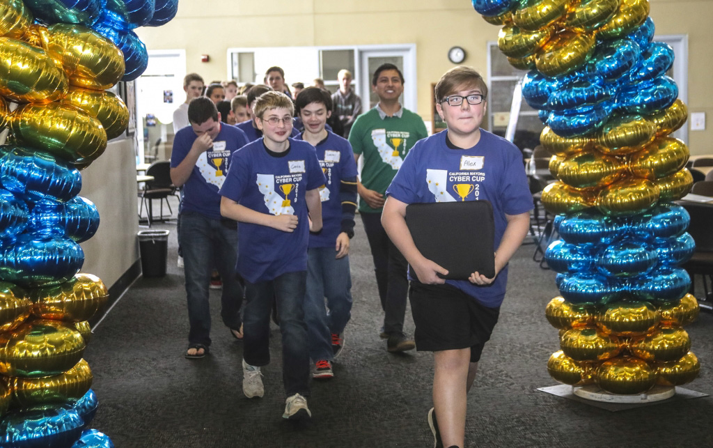 Paradise students competing at 2019 Cybersecurity Championship
